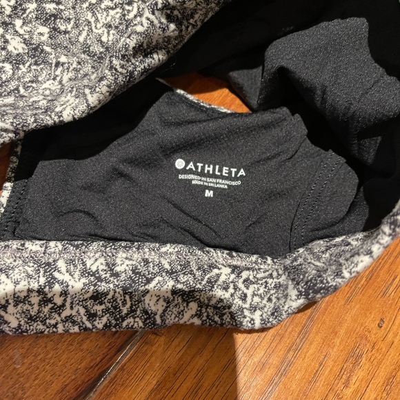 Athleta 3 piece bundle! - Picture 3 of 7